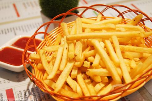 吃貨注意了！4類食物比香煙更易致癌