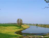 老村寨有兩道寨溝，兩道寨墻，外寨墻是土墻，里寨墻是青磚墻。