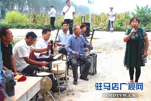  汝南縣農民&ldquo;說唱&rdquo;宣傳&ldquo;十九大&rdquo;精神