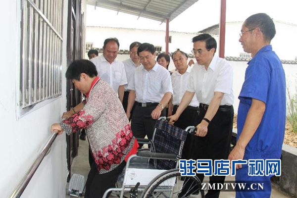 程凱一行到駐馬店經濟開發區調研指導殘疾人工作