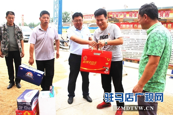 汝南縣“伏天”給扶貧第一書記送“清涼”