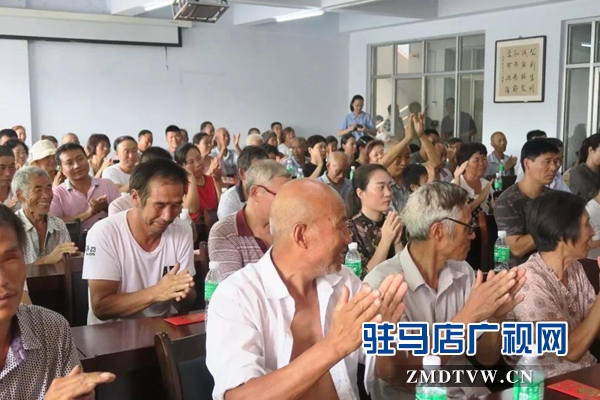 泌陽縣慈善總會發放2018年大病社會救助善款336000元