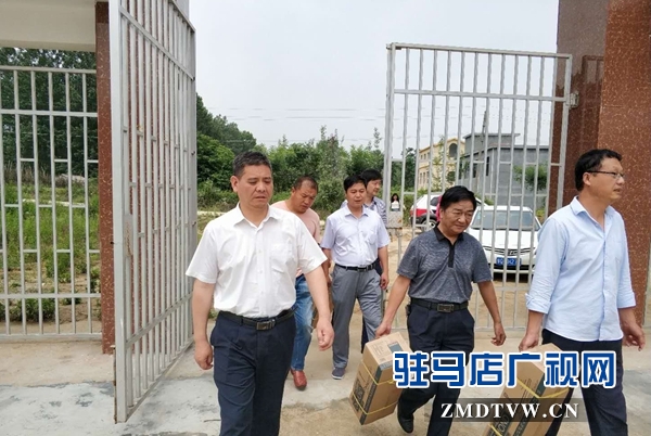 12臺吊扇送給泌陽縣銅山鄉山頭小學