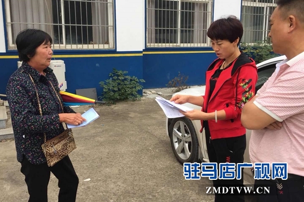 泌陽縣衛計委 為計生特困家庭送溫暖