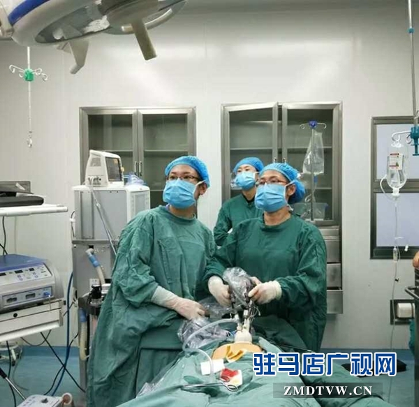 泌陽縣人民醫院成功完成首例單孔腹腔鏡手術