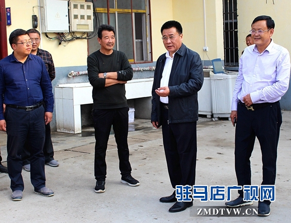 汝南縣委書記彭賓昌給孤寡老人送“節禮”