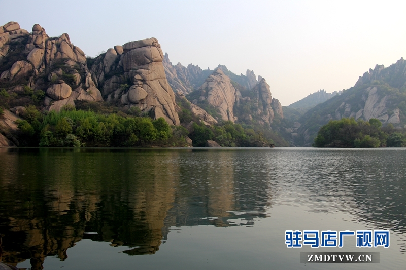 一幅奇特秀麗的風光畫卷