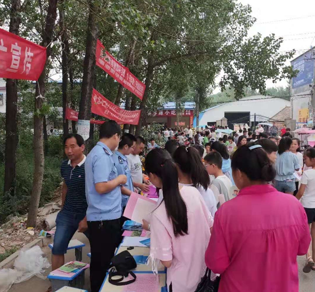 泌陽縣付莊鄉開展防范未成年人溺亡宣傳活動