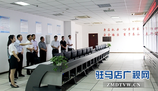 省委宣傳部常務(wù)副部長(zhǎng)曾德亞到駐馬店廣播電視臺(tái)進(jìn)行調(diào)研