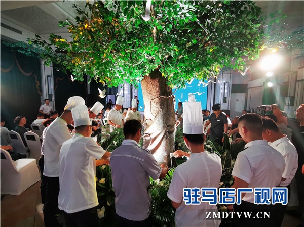 親情樹?團結(jié)路店重裝開業(yè)暨親情樹15周年活動慶典榮耀綻放