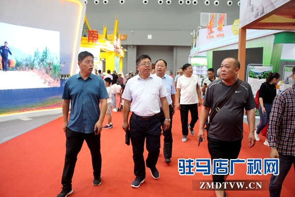 汝南縣古塔街道組織村干部到盛會“開眼界”