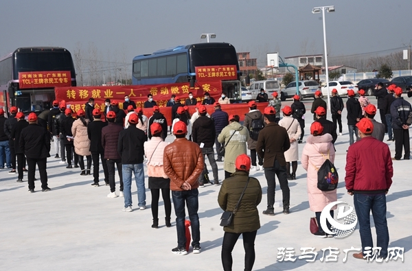 汝南縣7萬多農民工外出返崗