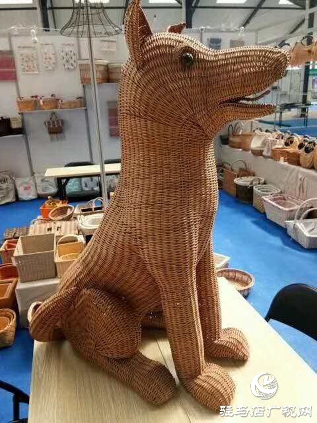 汝南縣宿鴨湖街道：柳編藝術展新品 帶貧出國賺外匯