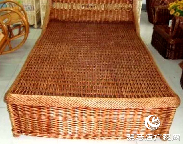 汝南縣宿鴨湖街道：柳編藝術展新品 帶貧出國賺外匯