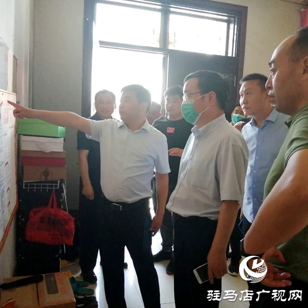 鞏魁生到汝南縣老君廟鎮調研危房改造工作