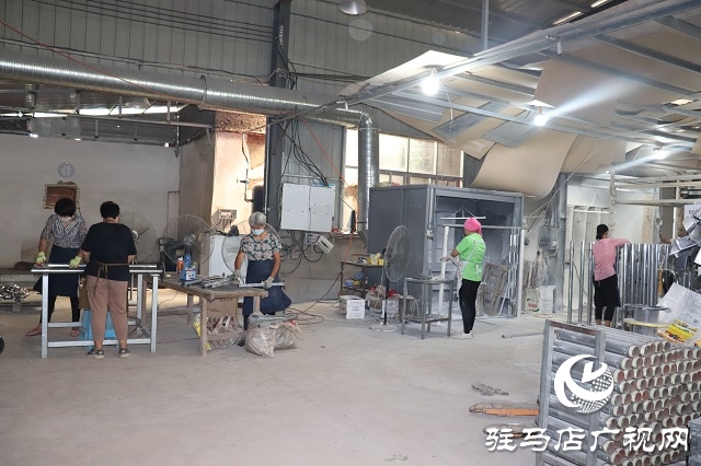 汝南縣板店鄉馮屯村：企業建村頭 致富有盼頭