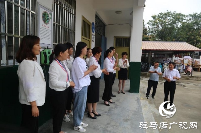 深深敬師義、濃濃關愛情  &mdash;&mdash;平輿縣古槐街道黨政主要領導教師節看望慰問一線教師及教育工作者