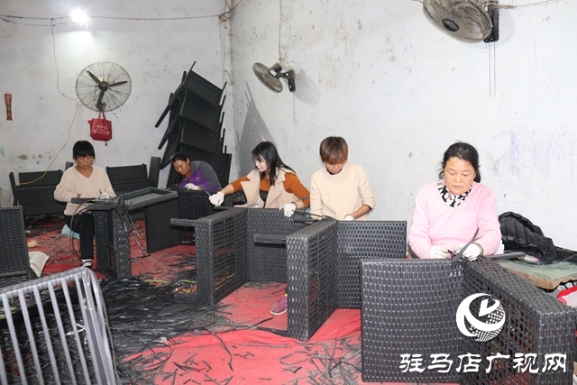 汝南縣板店鄉：家門口就業讓群眾走穩脫貧致富路