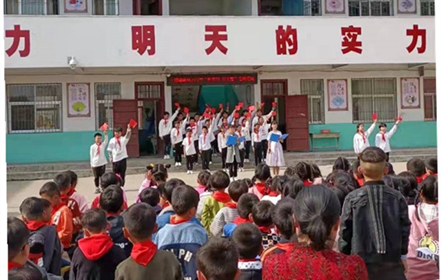 汝南縣三橋鎮臻頭河小學舉行詩歌朗讀比賽