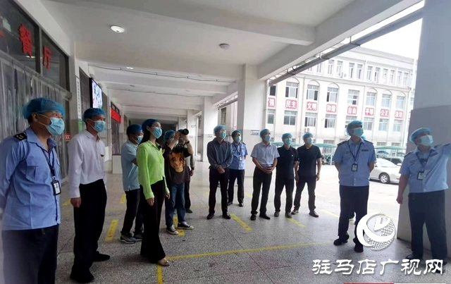 泌陽縣人大代表走進學校食堂后廚 護航學子餐飲安全