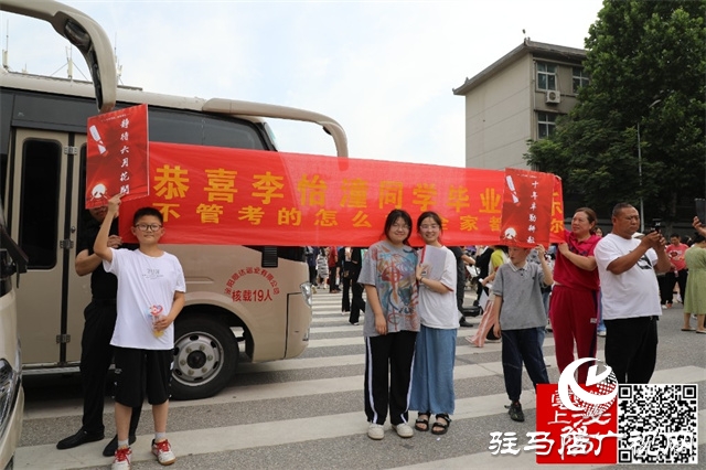 高考結束了！看泌陽考點這些溫暖瞬間