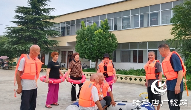 泌陽縣郭集鎮敬老院開展防汛演練