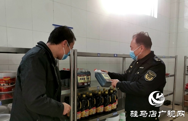 泌陽縣古城市場監管所開展學校食堂食品安全專項檢查