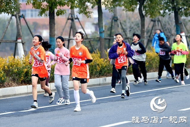 汝南縣舉行2023年中小學(xué)生冬季長跑運(yùn)動(dòng)會(huì)
