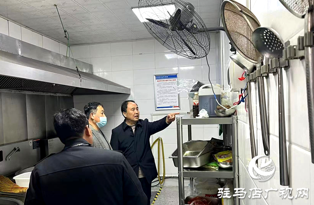 泌陽(yáng)縣市場(chǎng)監(jiān)督管理局開(kāi)展 元旦節(jié)前餐飲食品安全專(zhuān)項(xiàng)整治行動(dòng)