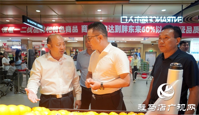 泌陽縣委副書記、縣長朱東升中秋節前督導檢查安全生產和節日商品保供等工作