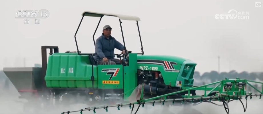 萬(wàn)象“耕”新助力小農(nóng)戶“種好地” 全產(chǎn)業(yè)鏈服務(wù)一“鍵”直達(dá)田間地頭