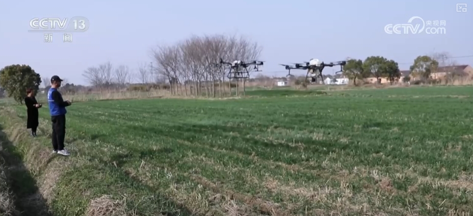 萬(wàn)象“耕”新助力小農(nóng)戶“種好地” 全產(chǎn)業(yè)鏈服務(wù)一“鍵”直達(dá)田間地頭