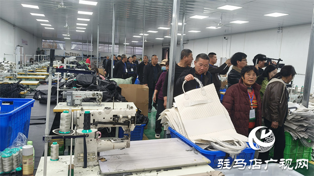 山西100余名高素質農民赴駐馬店市開發區六合紅心農民專業合作社參觀學習