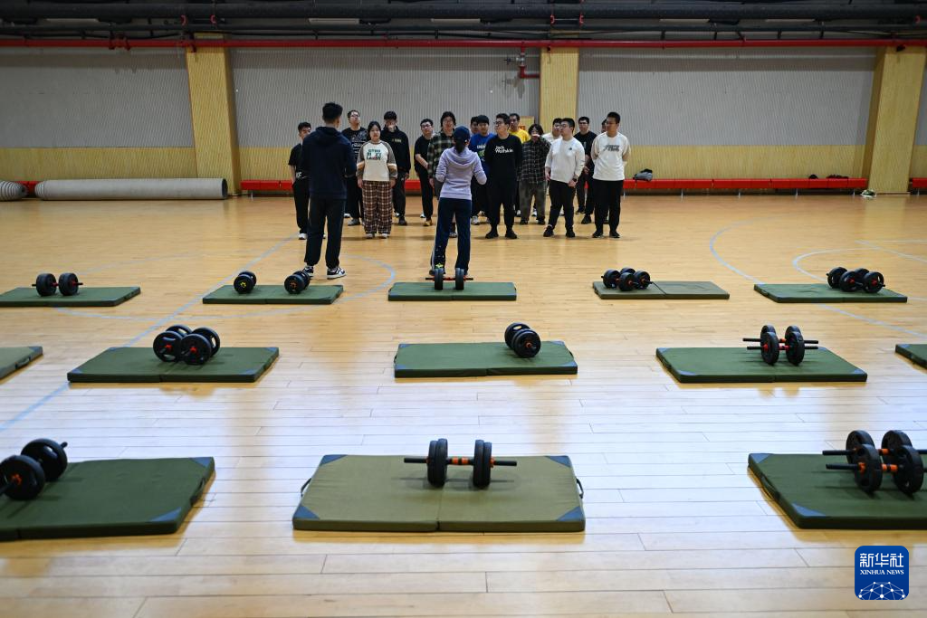 一所大學的“體重管理術”