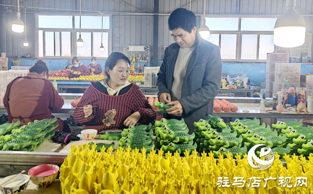 驛城區(qū)老河鄉(xiāng)石古莊村：小玩具撬動(dòng)大產(chǎn)業(yè) 鄉(xiāng)村工廠托起穩(wěn)穩(wěn)幸福