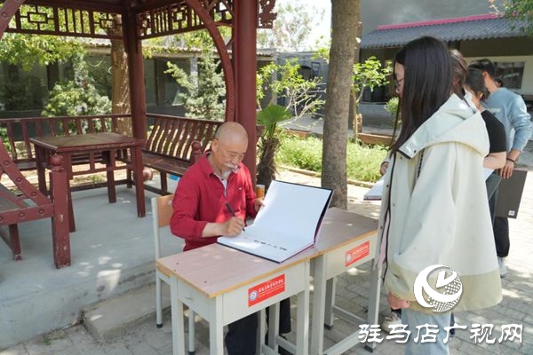 駐馬店職業技術學院書畫藝術專業學生開展實踐教學