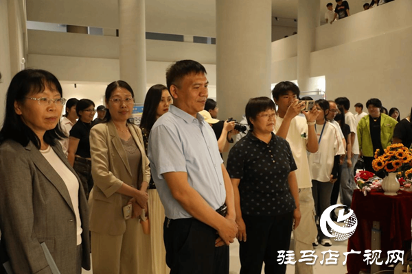 駐馬店職業技術學院隆重舉行2025年職業教育活動周暨技能競賽月活動啟動儀式