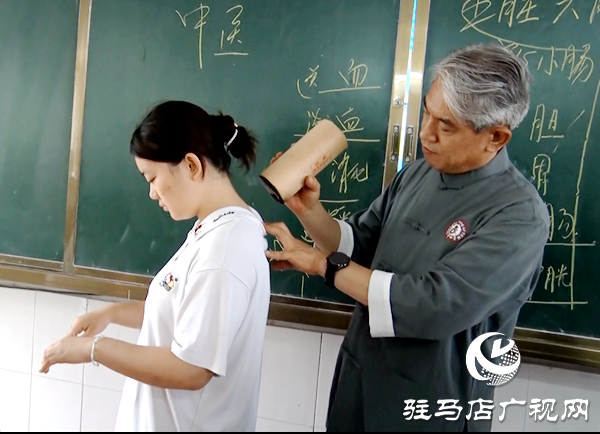 遂平縣:中醫文化進校園 弘揚國粹助成長