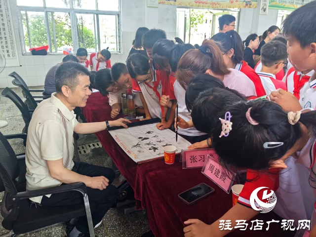 新蔡縣開展書法進校園公益講座