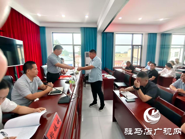 平輿縣李屯鎮：筑牢防溺水 “安全網”  簽訂責任書保平安