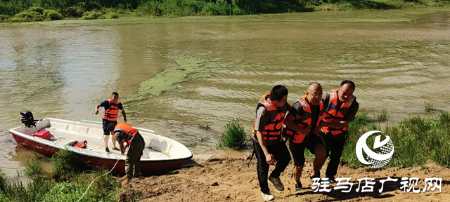 新蔡縣佛閣寺鎮(zhèn):開展防汛搶險應(yīng)急演練 筑牢汛期安全防線