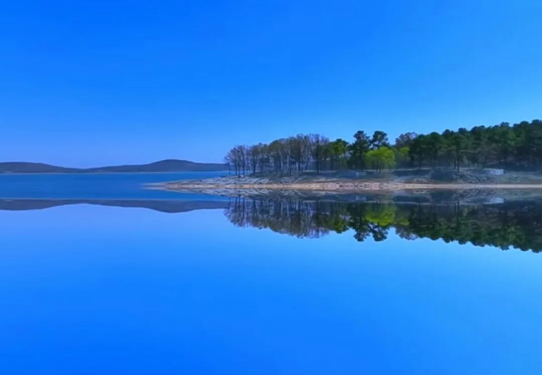 逃離鋼鐵森林！暑期親子游駐馬店銅山湖全攻略：游船、野趣、自然療愈之旅