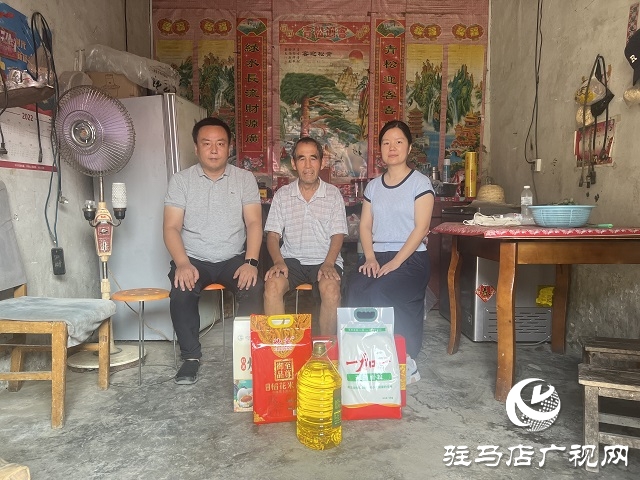 中國人壽財險駐馬店中支開展八一節前慰問活動