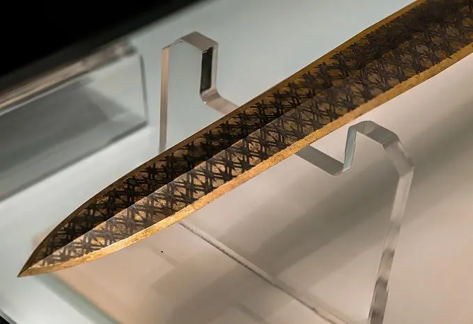 文博日歷丨正值三伏天，推薦你一件戰(zhàn)國(guó)“驅(qū)蚊好物”！