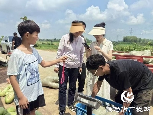 新蔡縣佛閣寺鎮(zhèn)：愛(ài)心消費(fèi)解民憂 以購(gòu)代扶助增收