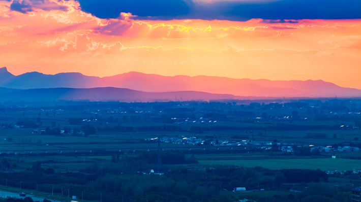 落日投遞的橘色溫柔，請簽收