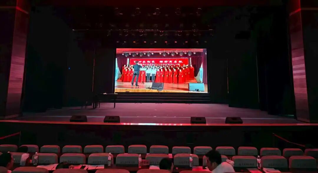 “唱響新時代”河南省群眾合唱大賽駐馬店市選拔賽圓滿落幕 用歌聲禮贊時代 以合唱凝聚力量