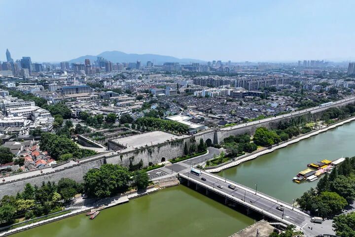 在民族復興征程上奪取新的偉大勝利——紀念中國人民抗日戰爭暨世界反法西斯戰爭勝利80周年