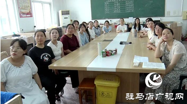 遂平一高組織全體師生收看紀念中國人民抗日戰爭暨世界反法西斯戰爭勝利80周年大會直播