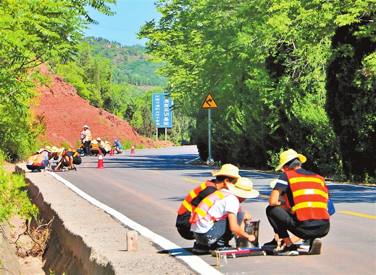 新規落地 河南職教上“法”條